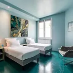 Modern And Bright 2Bd For 11 Guests In Le Marais!