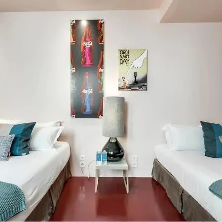Appartamento Modern And Bright 2bd For 11 Guests In Le Marais!