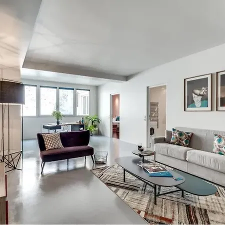 Modern And Bright 2bd For 11 Guests In Le Marais! Appartamento